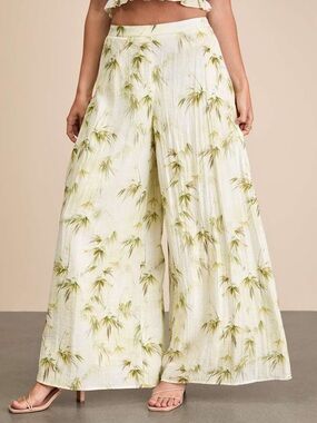 Lulus Alvima beige  pants Multi leaf  Print Wide-Leg Size XS Rayon